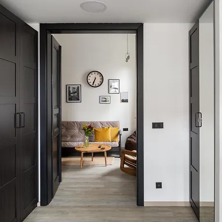 Designer In New Town By Days - 