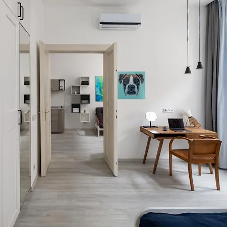 Appartement Designer In New Town By Days - 